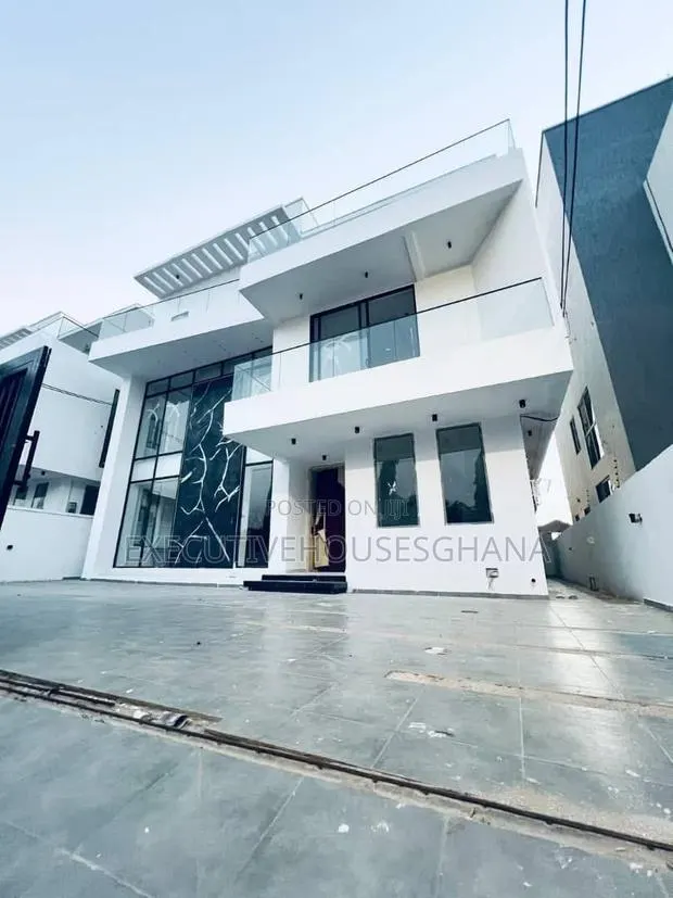 4bdrm House in Accra Metropolitan for sale · Photo 1