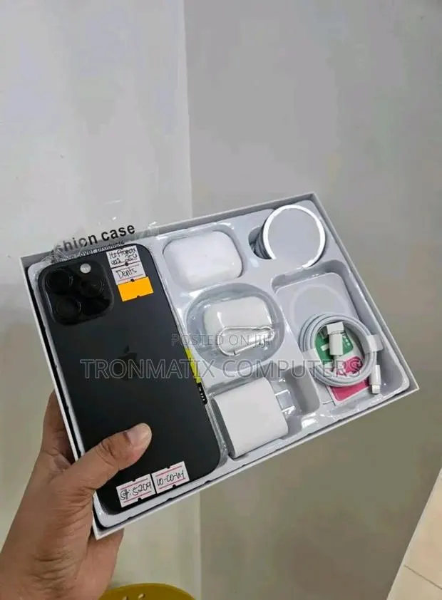 New Apple iPhone 15 Pro Max 512 GB Black · Photo 1