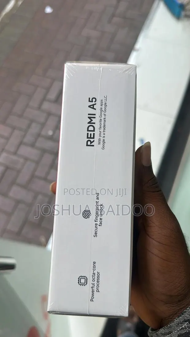 New Mobile Phone 128 GB Red · Photo 1