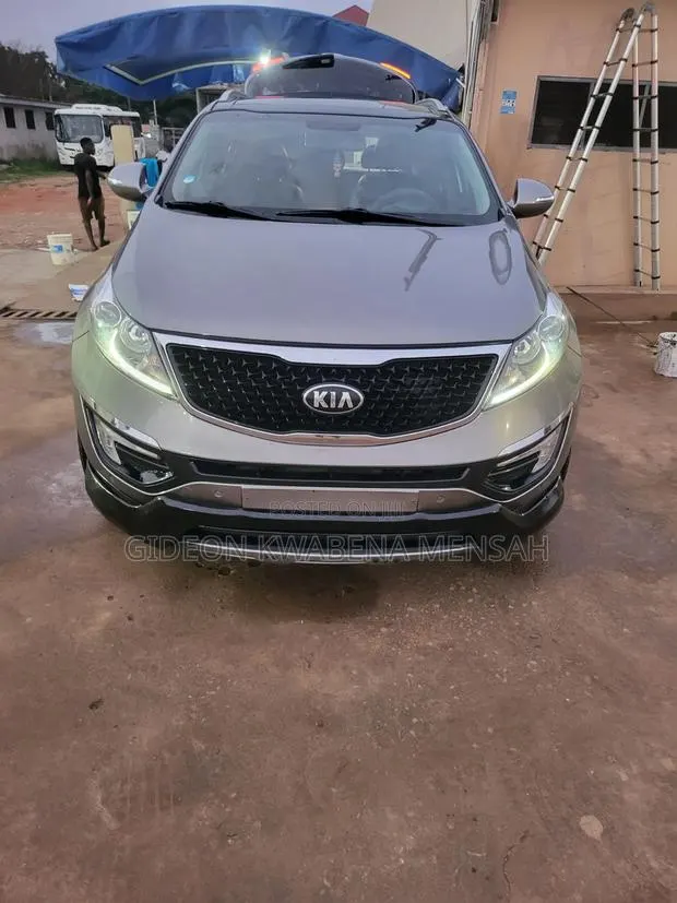Kia Sportage 2014 Silver · Photo 1