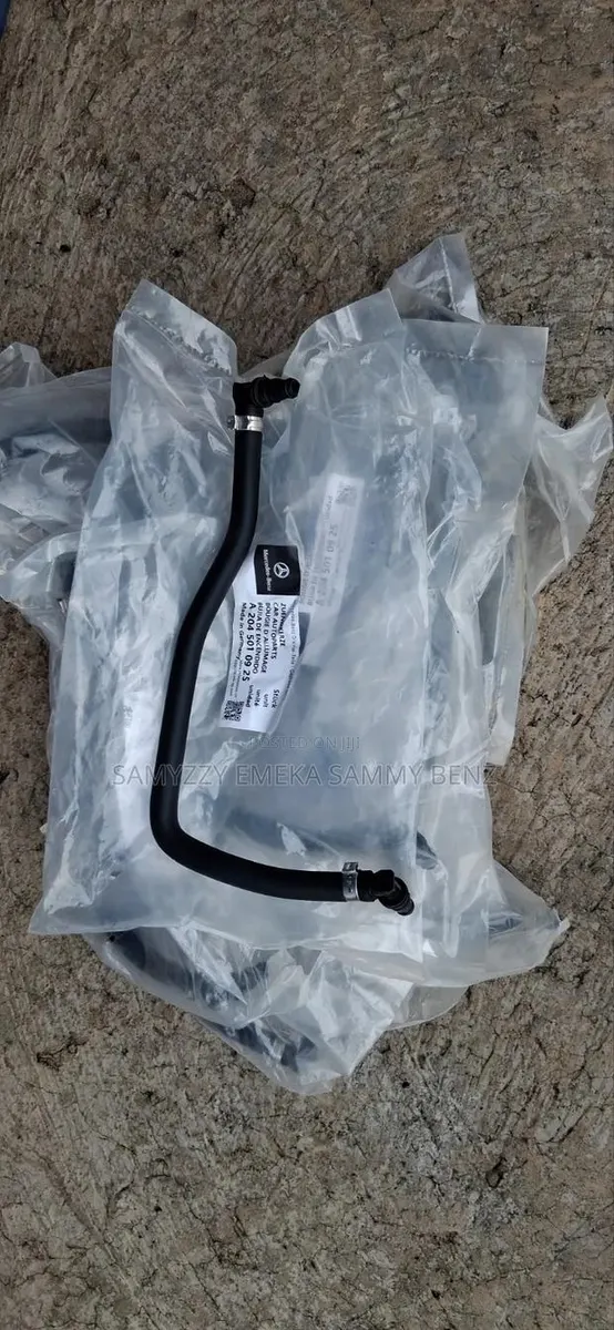 By-Pass Hose Fits Mercedes-Benz C250 271 2004 · Photo 1