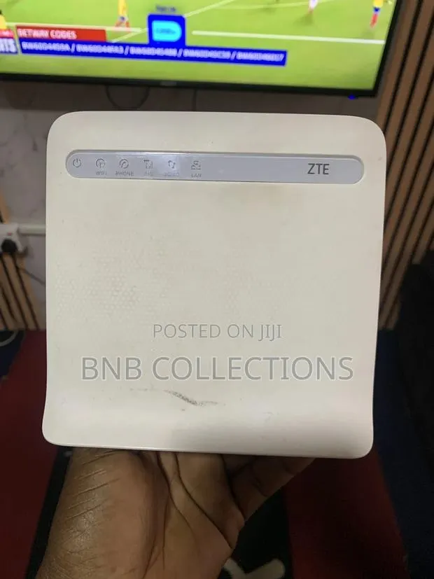Vodafone 4g Wireless Home Office Wifi Router Fast Reliable Internet · Photo 1