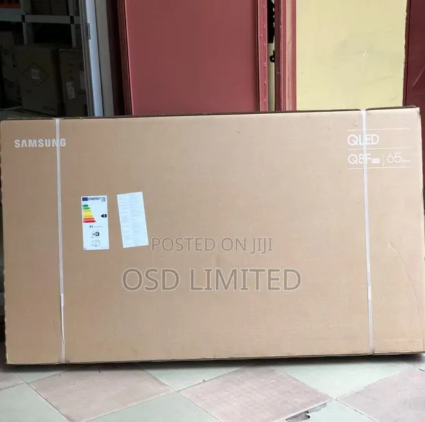 Win Every Match: Samsung 65" Q8F QLED Monitor · Photo 1