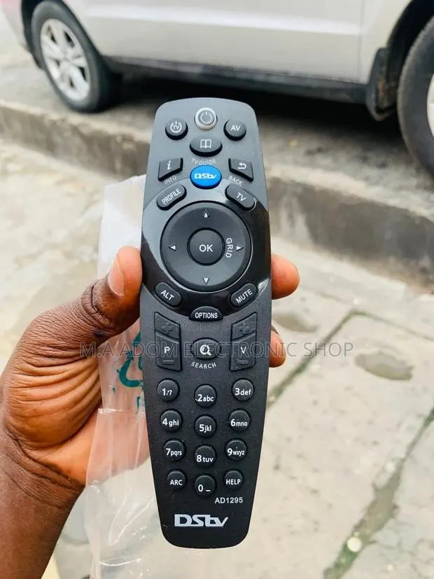 Order Original DSTV Electric Remote Control · Photo 1
