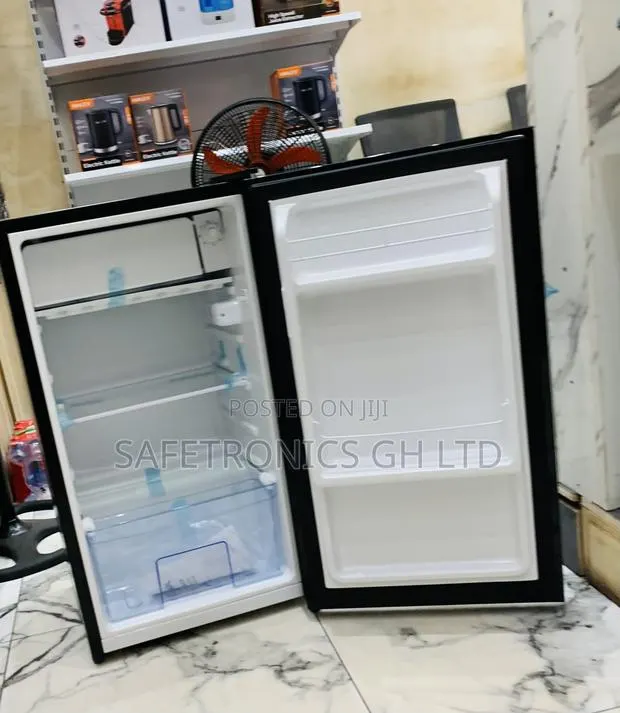 Newly Bulky Top Mount Black Pearl Refrigerator 86liters Pf109 · Photo 1