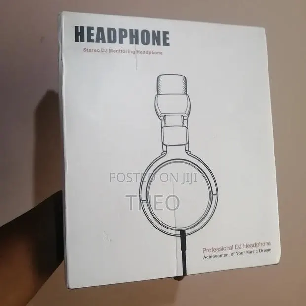 Studio DJ Headphones · Photo 1
