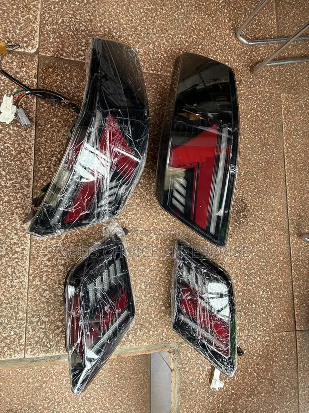 Complete Taillight and Boot Camry 2007-2010-2011 · Photo 1