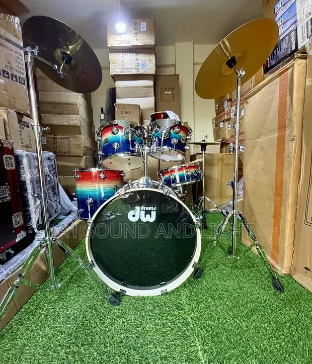 Dw 5 Pieces Complete Drum Set [Double Carton] · Photo 1