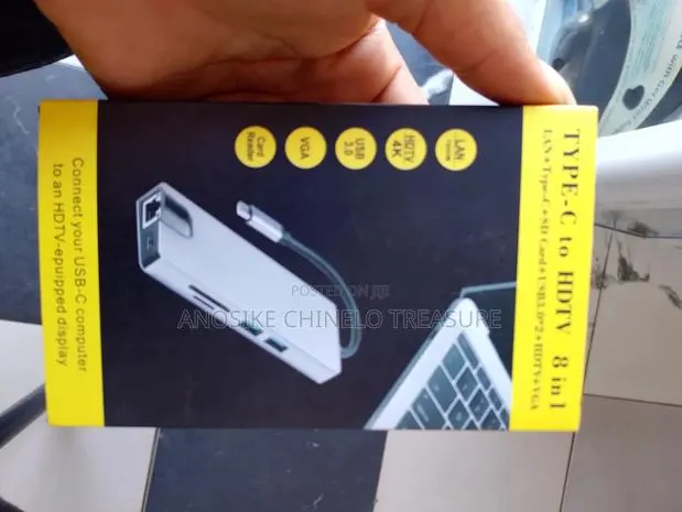 Type-C 8-in-1 Hub | HDMI + VGA + LAN + USB 3.0 + SD · Photo 1