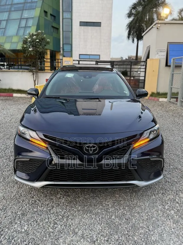 Toyota Camry XSE 2023 Blue · Photo 1