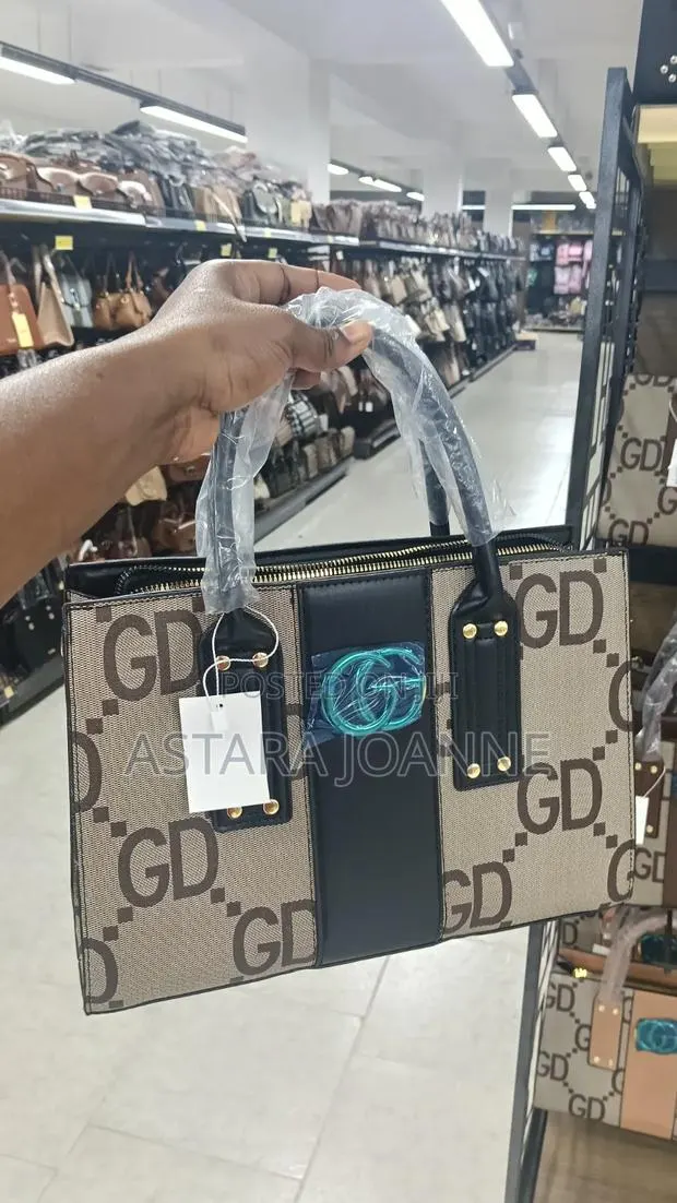 Luxury Fashion GG Ladies Handbag · Photo 1