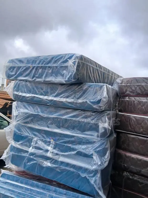 Queen Size Orthopedic Mattress · Photo 1