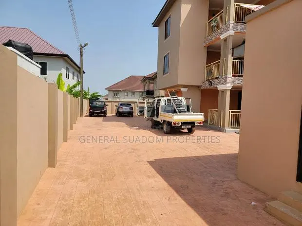 3bdrm Apartment in Suadom Properties, Baatsona Total for rent · Photo 1