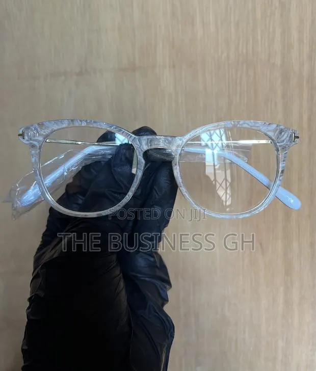 White Eyeglasses / White Optical Frames · Photo 1