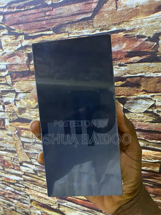 New Samsung Galaxy Z Flip4 256 GB Blue · Photo 1