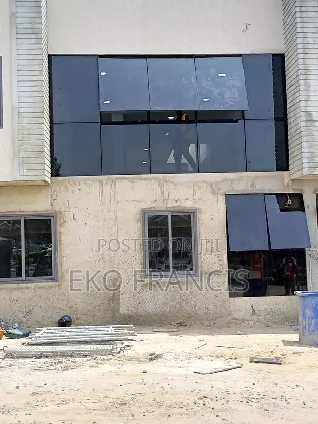 Curtain Wall Single Glaze · Photo 1