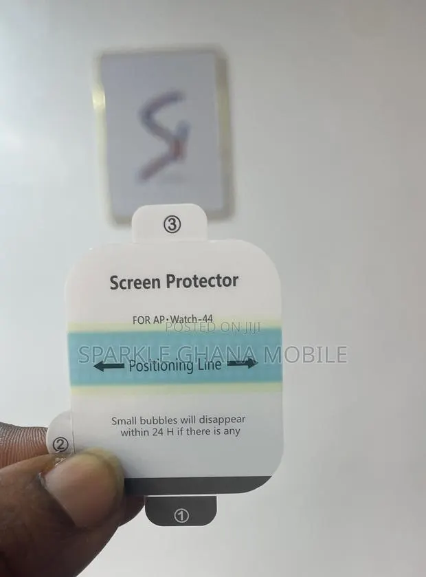 Apple Watch Screen Protector for Series 44mm · Photo 1