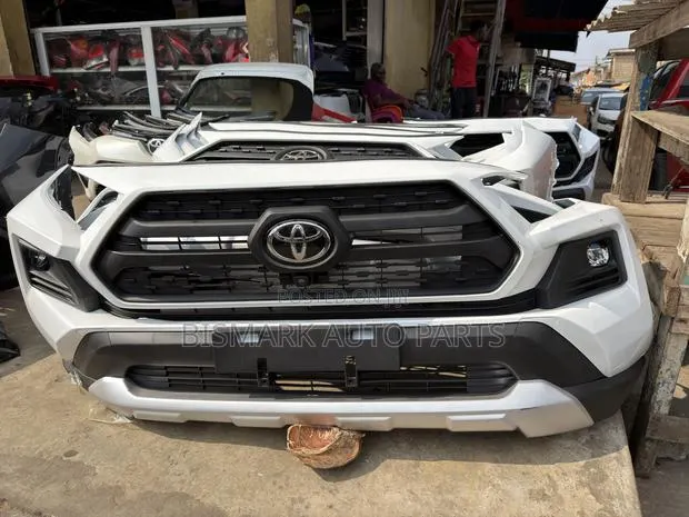 Toyota Rav4 Adventure 2019 2020 2021 2022 2023 Front Bumper Complete · Photo 1