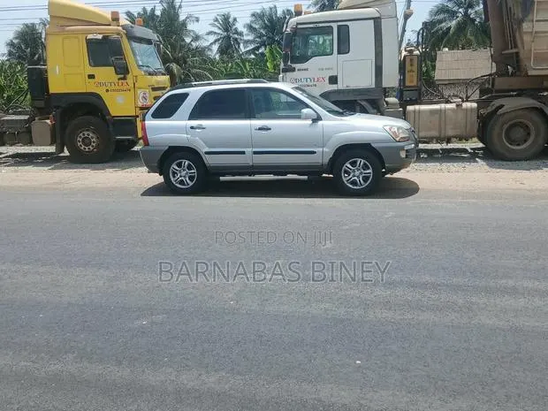 Kia Sportage 2.0 2007 Gray · Photo 1