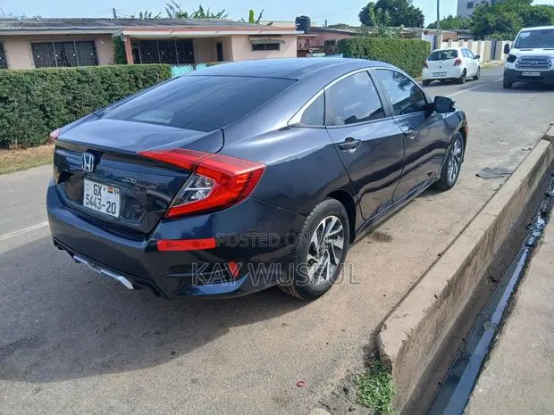 Honda Civic 2016 Black · Photo 1