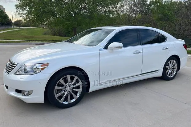 Lexus LS460 8-Speed Transmission · Photo 1