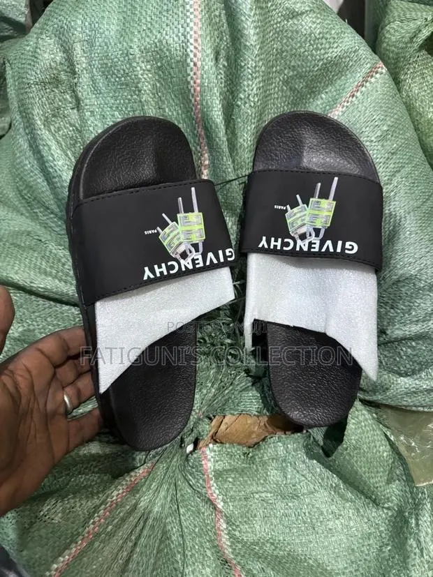 Men’s Fashion Slippers – Quality Designer Slides · Photo 1