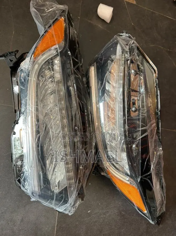 Hr-v HRV Touring Headlight(led) 2018 2019 2020 2021 2022 · Photo 1
