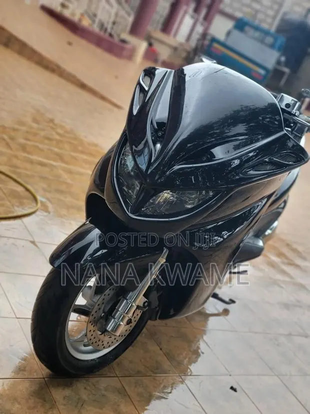 Yamaha Majesty 2017 Black · Photo 1