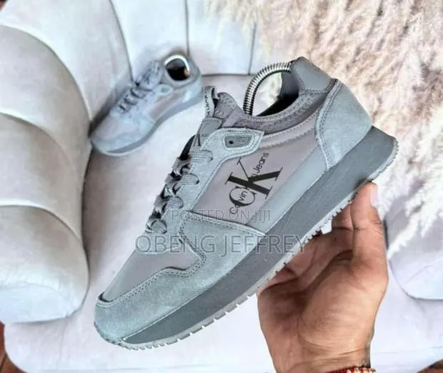 Original Calvin Klein Runner Gray · Photo 1