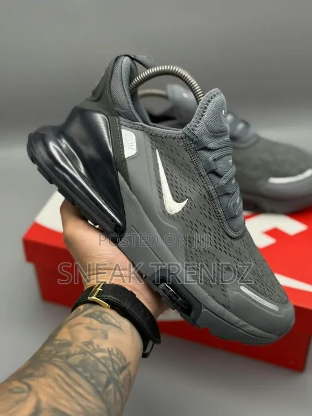 Nike Air Max 270 Runner 2 Ash N Black · Photo 1