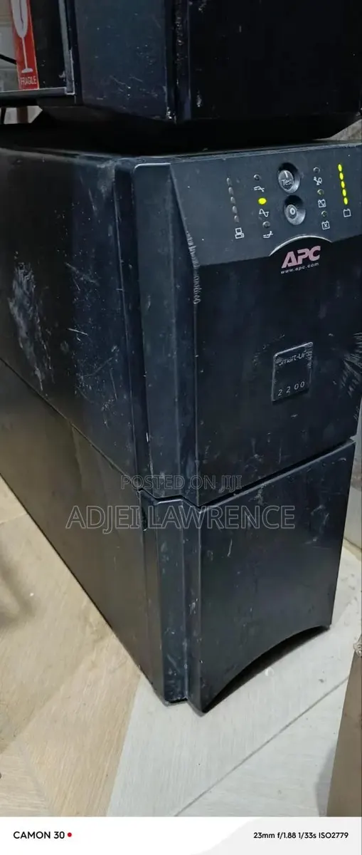 Smart Ups 2200 · Photo 1
