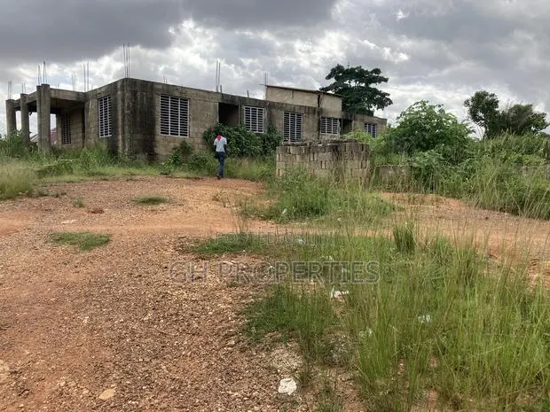 One Plot With 10,000 Blocks for Sale at Sokoban Apaaso. · Photo 1