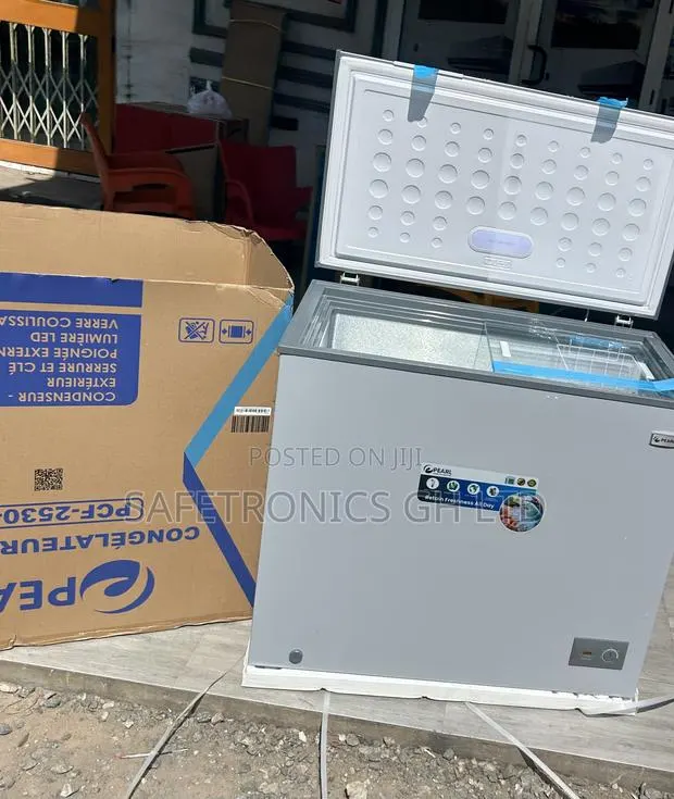 Order Unique Pearl PCF-2530 200-Liter Single-Door Chest Freezer · Photo 1