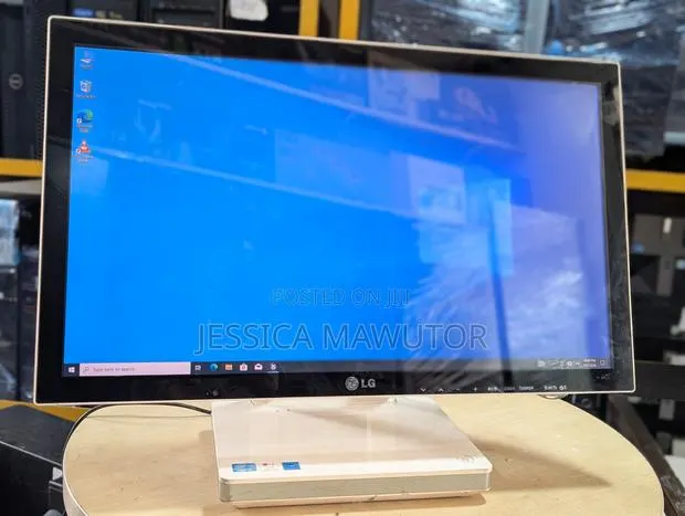 Desktop Computer 8GB Intel Core i5 HDD 1T · Photo 1