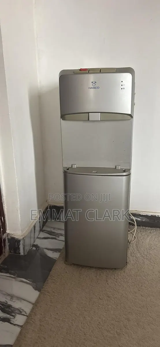 Nasco Water Dispenser · Photo 1