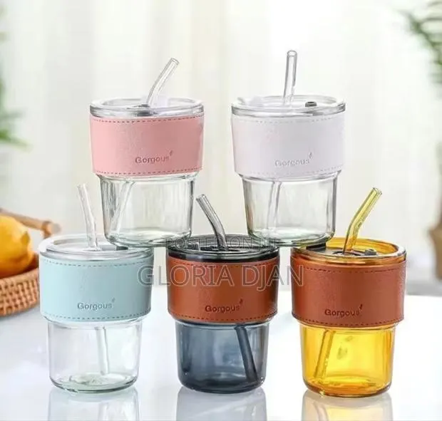Glass Cup With Straw · Photo 1