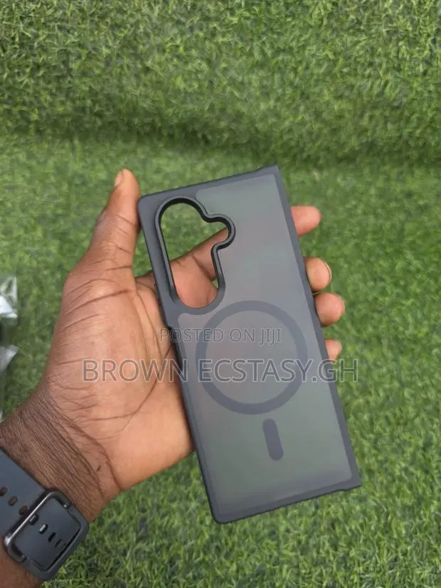 Samsung Galaxy Fold 7/8 Ultra Translucent Matte Case · Photo 1