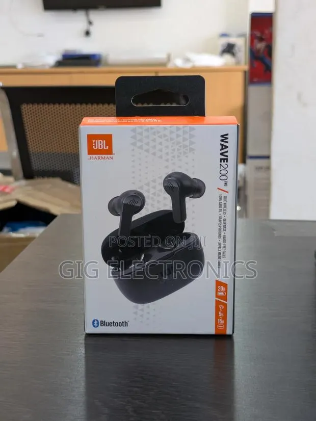 JBL Wave 200 TWS in-Ear Earphones · Photo 1