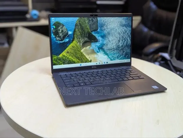 Laptop Dell Latitude 7410 16GB Intel Core I5 SSD 256GB · Photo 1