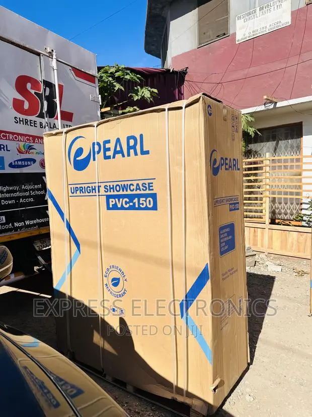 Purchase the Best Pearl Display Fridge 3doors PVC-150 · Photo 1