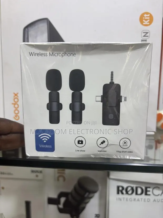 Dual Wireless Lavalier Microphone · Photo 1