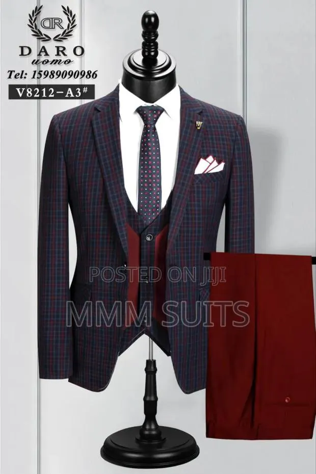 Quality 3-piece Men Checked Suit In Burgundy Colour · Photo 1