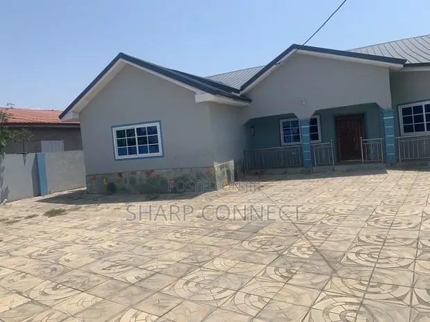 4bdrm House in Kasoa Tuba, Toll Booth for rent · Photo 1