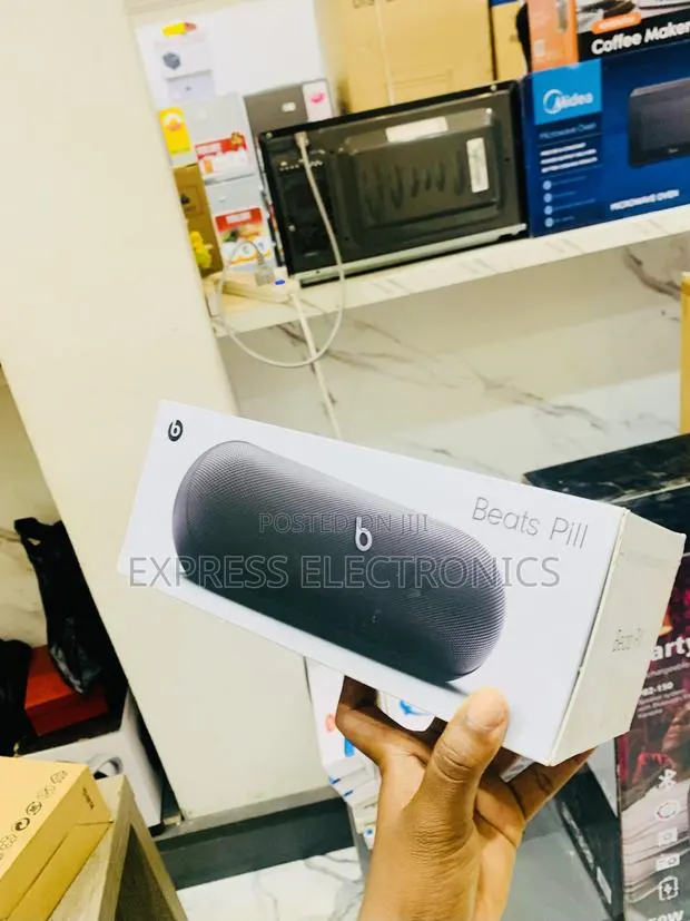 Place Your Order Beats Pill – Wireless Water‐Resistant Speaker · Photo 1