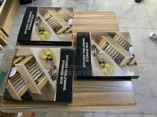 Adjustable Kitchen Drawer Divider With Compartments · Photo 1