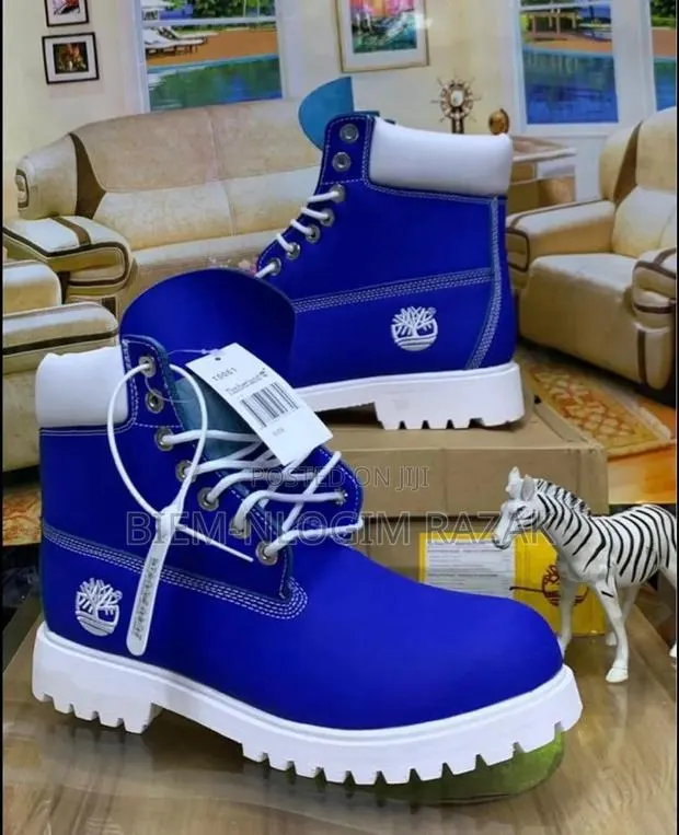 High Quality Timber Land Boots Available in Stock · Photo 1