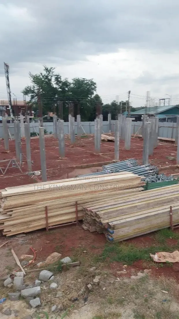 Decking Formwork/Metal Pillars/Steel Props · Photo 1