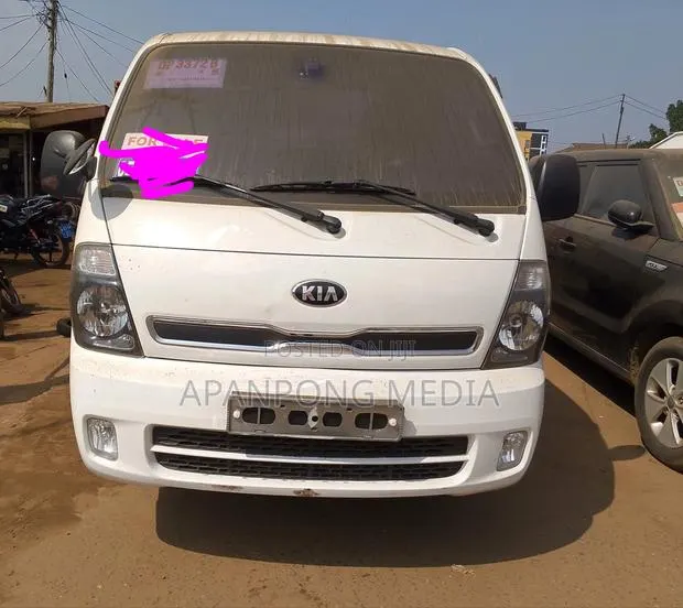 Kia Bongo Iii 2016 White · Photo 1