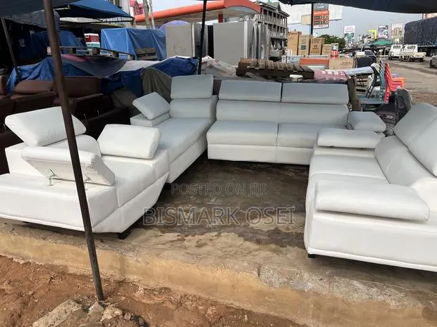 Adjustable 8 Seater L Shape · Photo 1