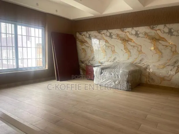500 SQM Warehouse + Fully Furnished Rooms at North Kaneshie Industrial · Photo 1
